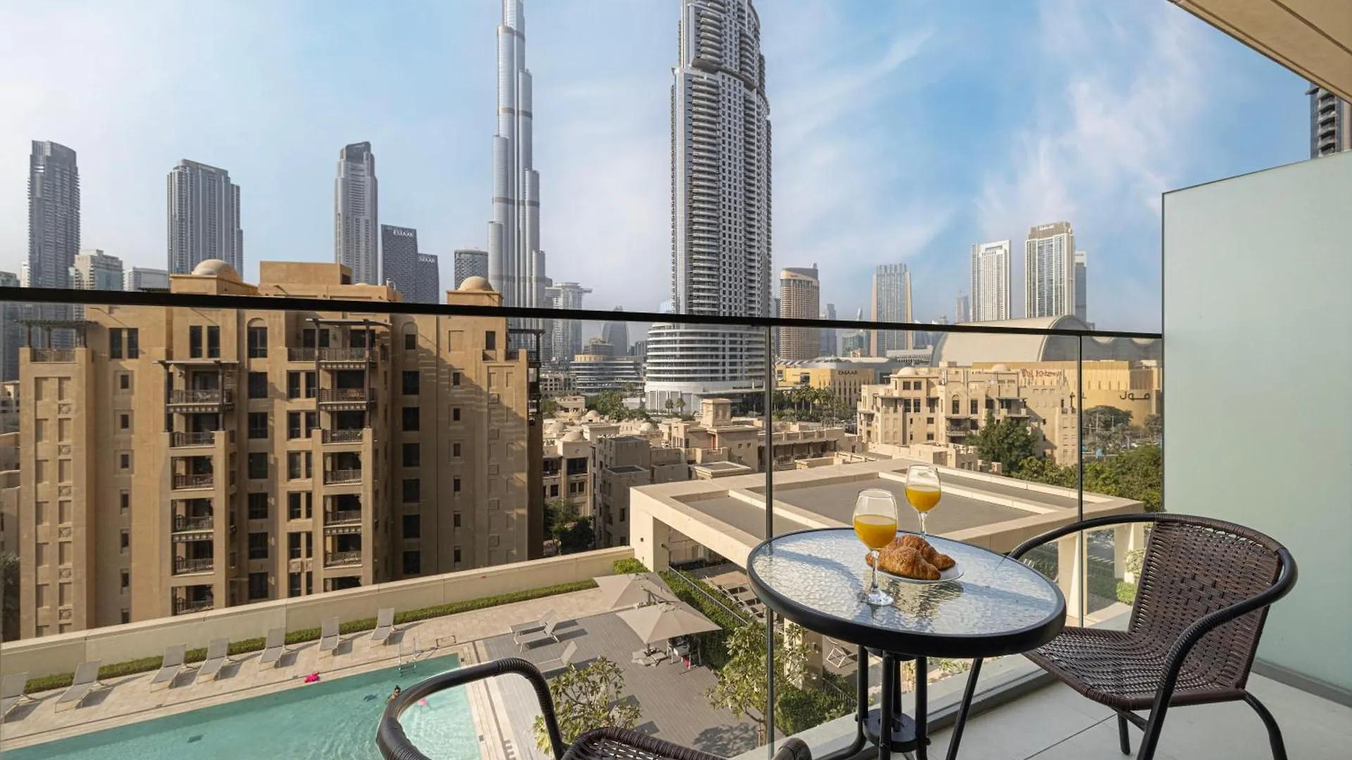 Apartment Full Burj Khalifa View! Brand New 2 Bedrooms! 5Min Walk From Dubai Mall!