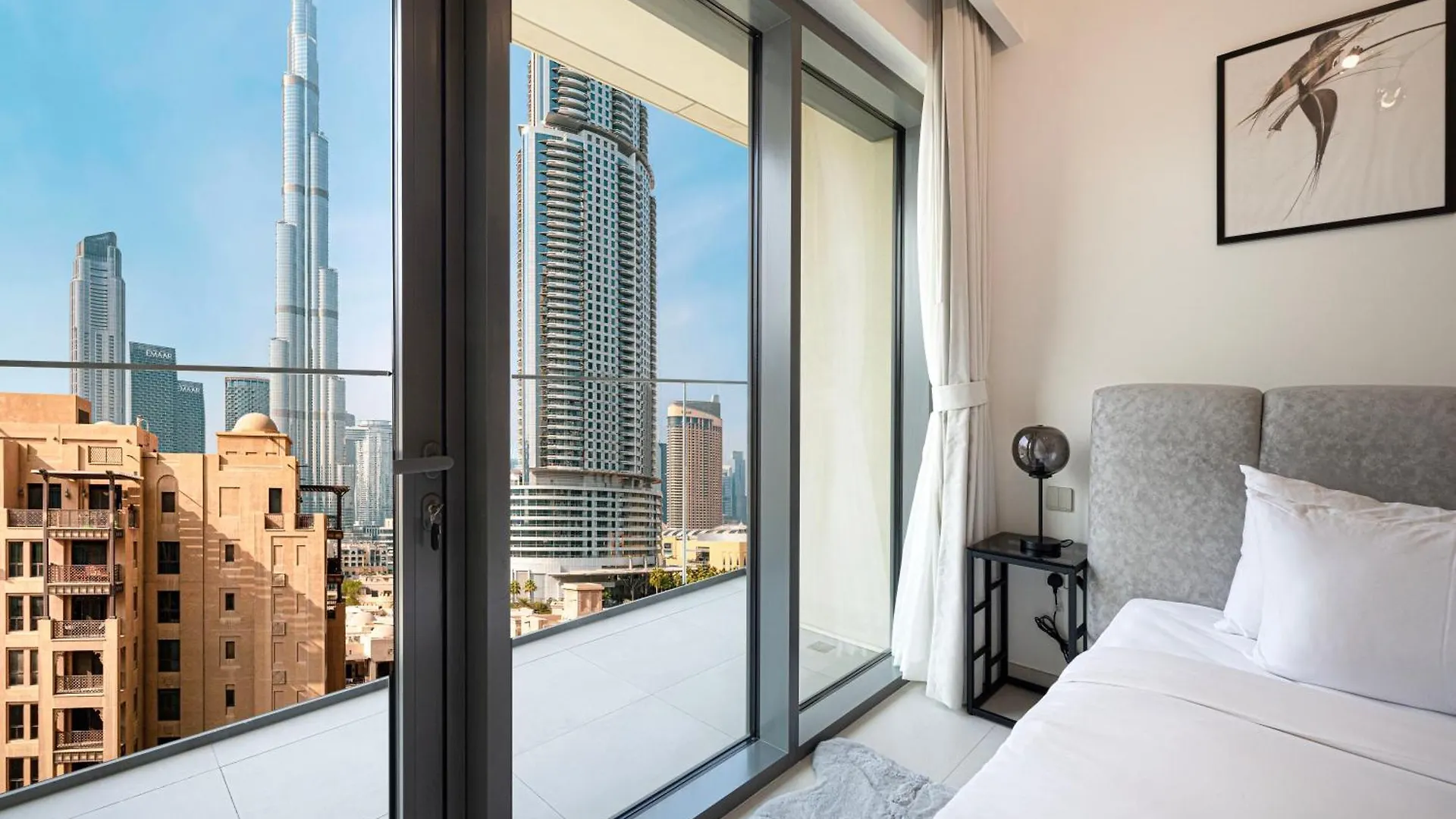 Apartment Full Burj Khalifa View! Brand New 2 Bedrooms! 5Min Walk From Dubai Mall!