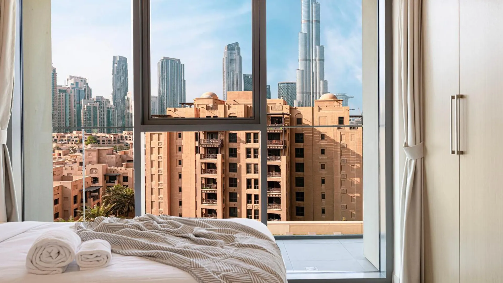 Full Burj Khalifa View! Brand New 2 Bedrooms! 5Min Walk From Dubai Mall!