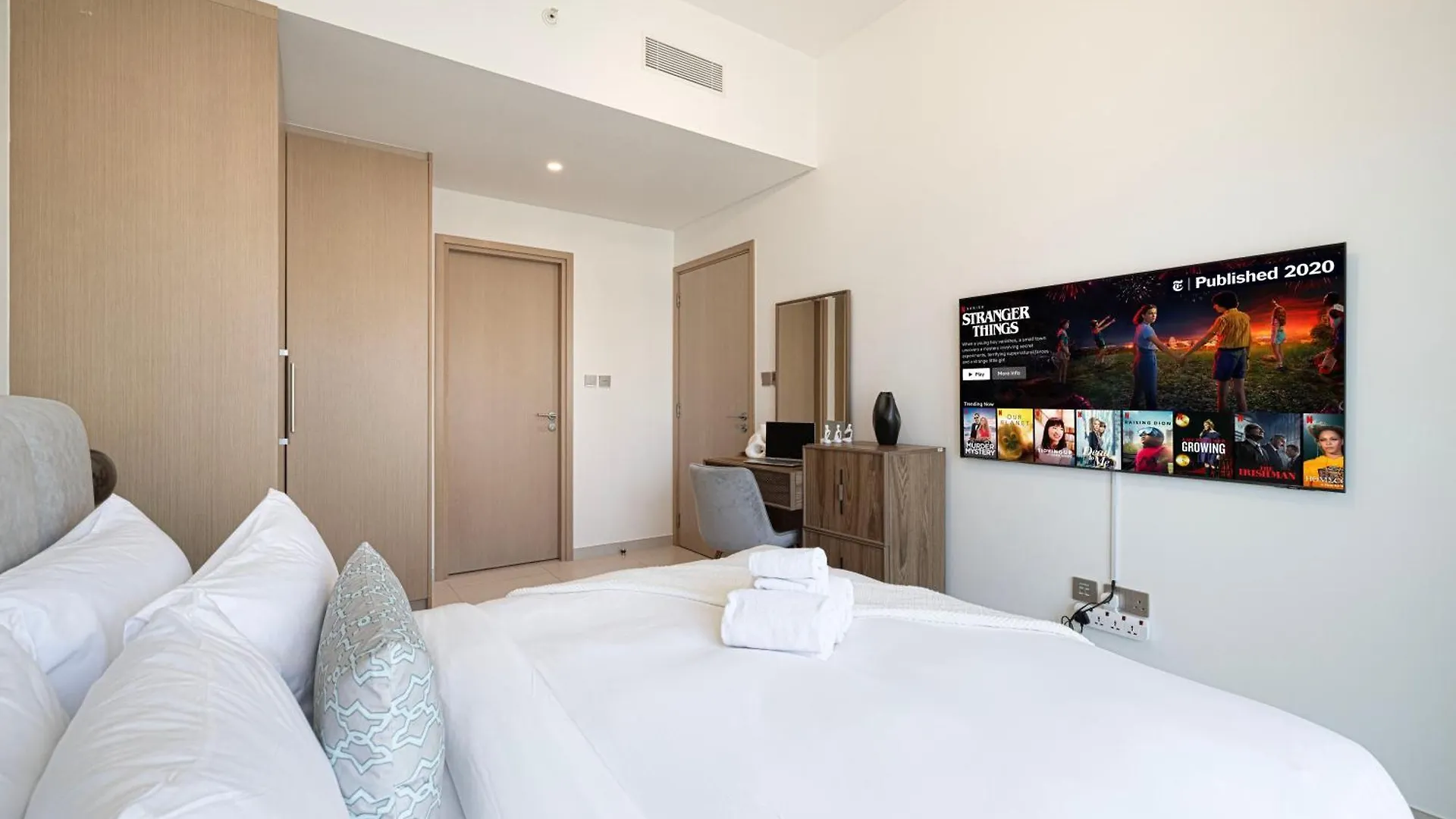 Apartment Full Burj Khalifa View! Brand New 2 Bedrooms! 5Min Walk From Dubai Mall!