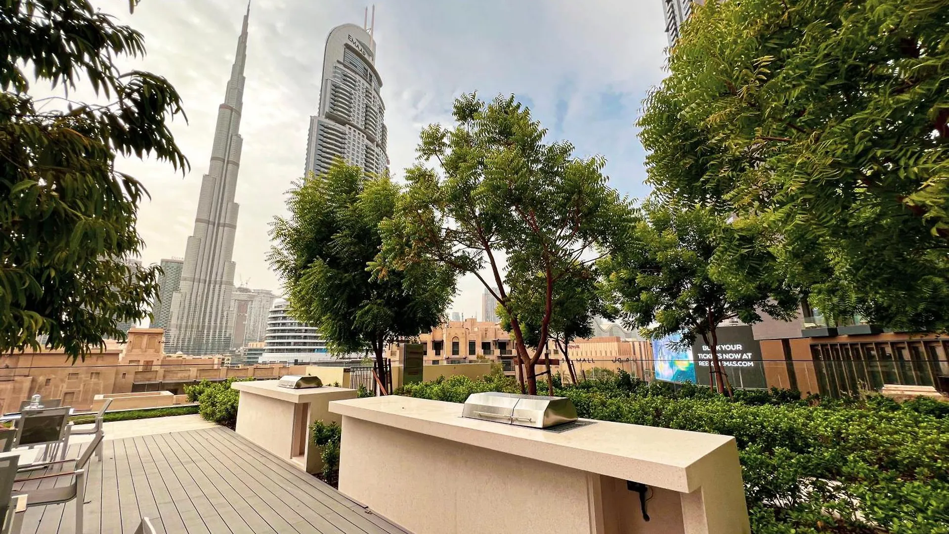 Apartment Full Burj Khalifa View! Brand New 2 Bedrooms! 5Min Walk From Dubai Mall!